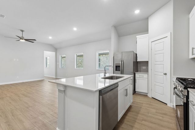 2809 Auburn Court, Princeton, TX 75407