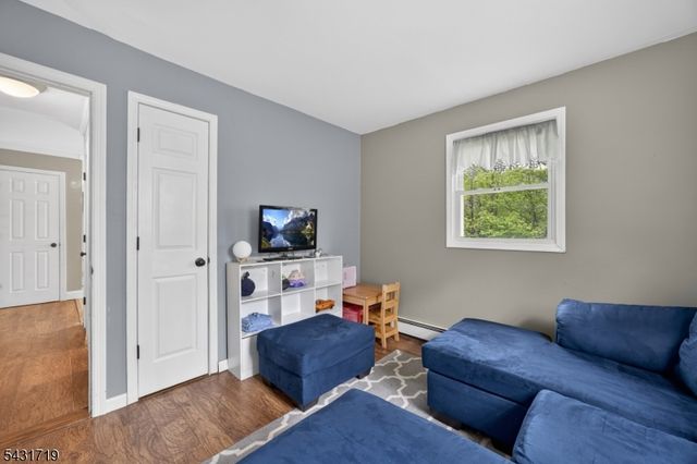 421 Glen Ridge Rd, Vernon Twp., NJ 07422