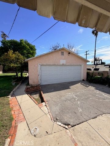 718 E Walnut, Burbank, CA 91501
