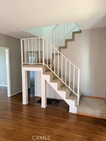 718 E Walnut, Burbank, CA 91501