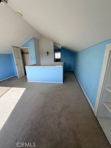 718 E Walnut, Burbank, CA 91501