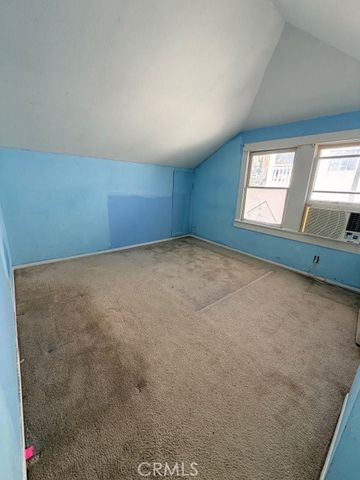 718 E Walnut, Burbank, CA 91501