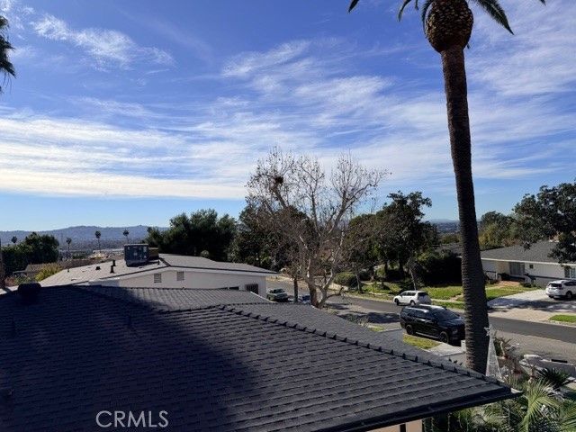 718 E Walnut, Burbank, CA 91501