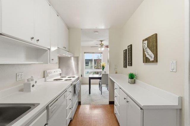 934 Peninsula Avenue 411, San Mateo, CA 94401