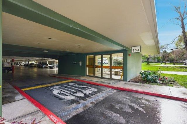 934 Peninsula Avenue 411, San Mateo, CA 94401