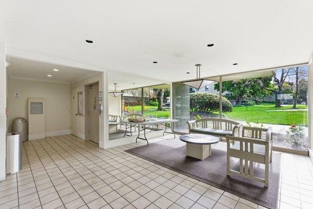 934 Peninsula Avenue 411, San Mateo, CA 94401