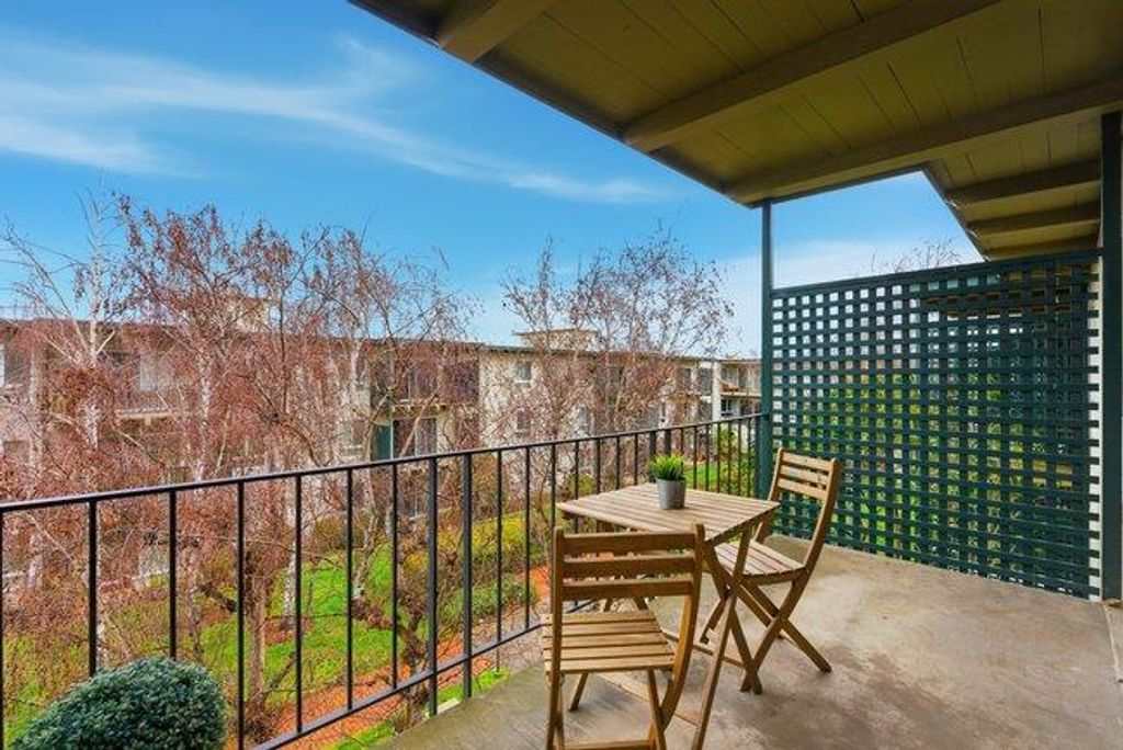 934 Peninsula Avenue 411, San Mateo, CA 94401