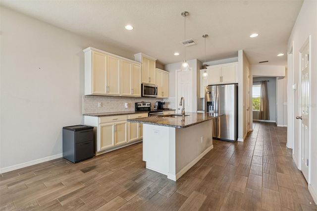 19161 LONG LAKE RANCH BOULEVARD, Lutz, FL 33558