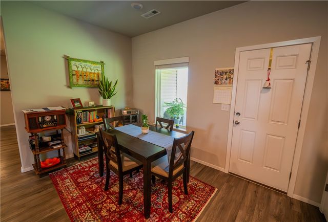 109 W Gillian Avenue, Rogers, AR 72758