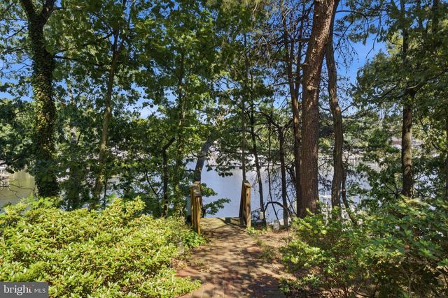 120 ISLAND VIEW DR, Annapolis, MD 21401