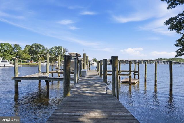120 ISLAND VIEW DR, Annapolis, MD 21401