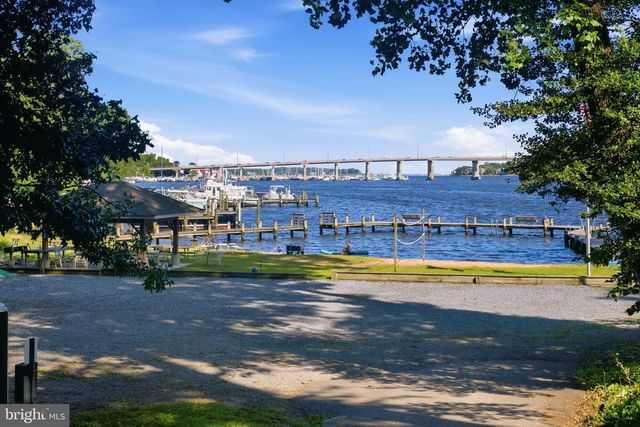 120 ISLAND VIEW DR, Annapolis, MD 21401