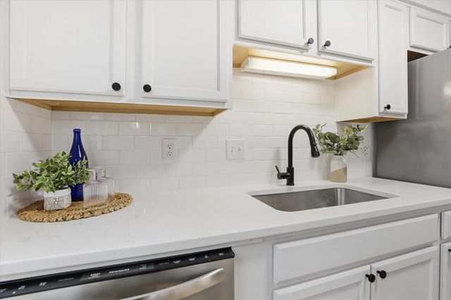 102 E Weile Ave, Spokane, WA 99208