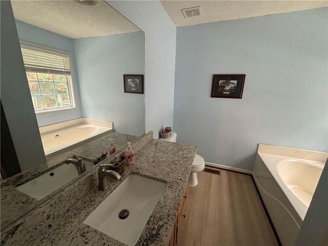 115 Greatwood Drive, White, GA 30184