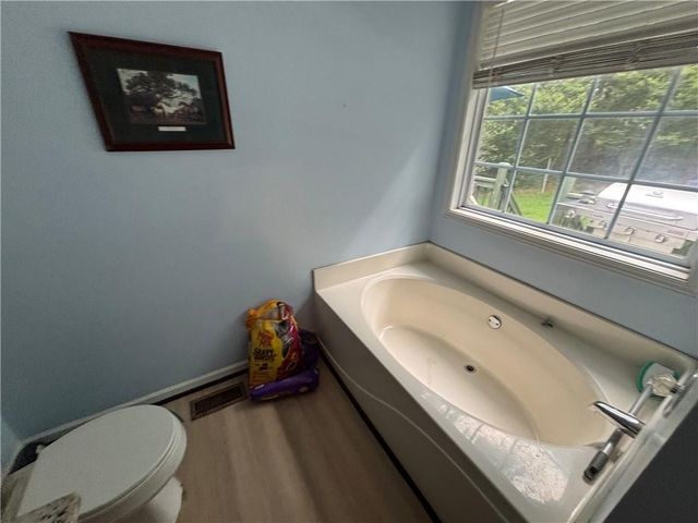 115 Greatwood Drive, White, GA 30184