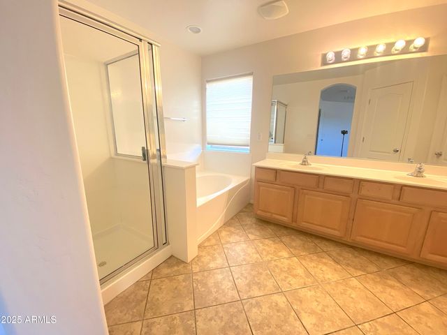 2036 W QUICK DRAW Way, San Tan Valley, AZ 85144