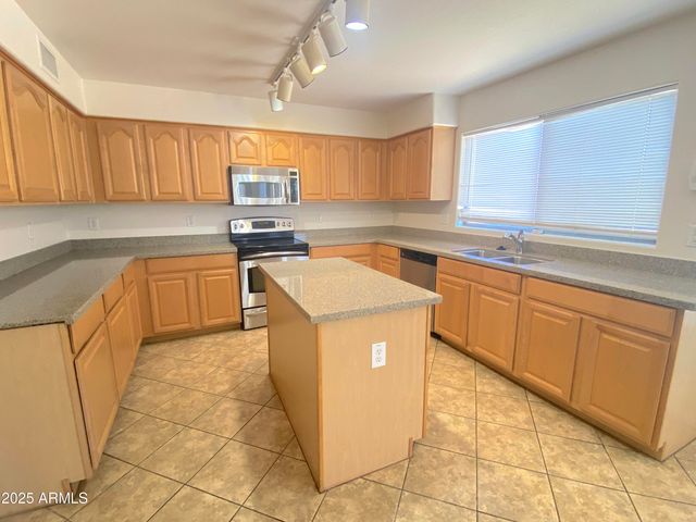 2036 W QUICK DRAW Way, San Tan Valley, AZ 85144