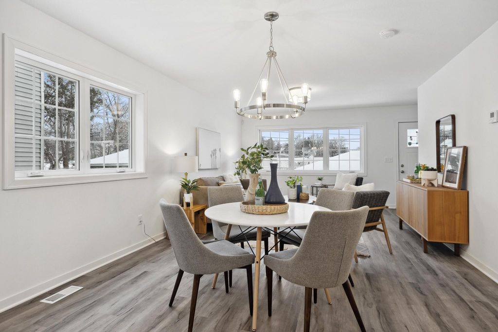 2032 James Avenue N, Minneapolis, MN 55411 — photo 4