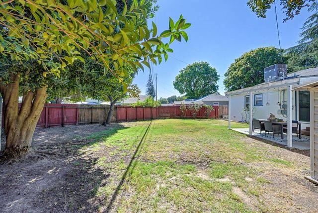 605 Westacre Rd, West Sacramento, CA 95691
