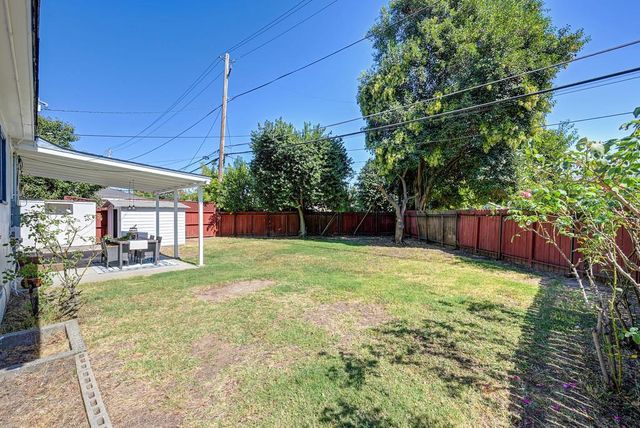 605 Westacre Rd, West Sacramento, CA 95691