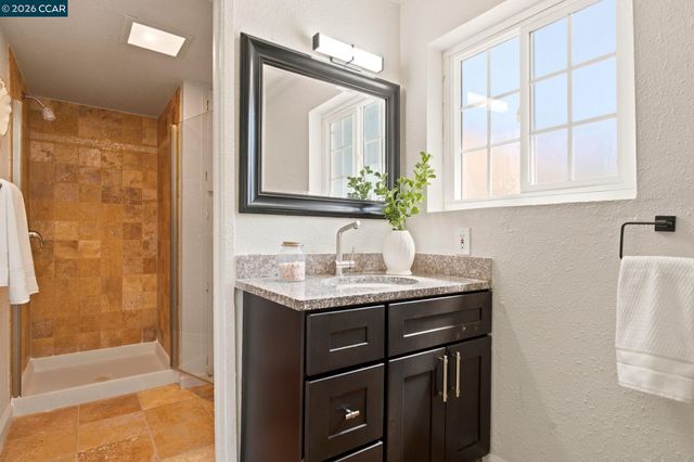 161 Diablo Ct, Pleasant Hill, CA 94523