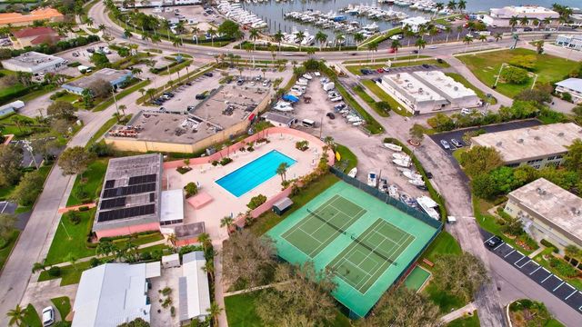 1176 Bayshore Drive 205, Fort Pierce, FL 34949