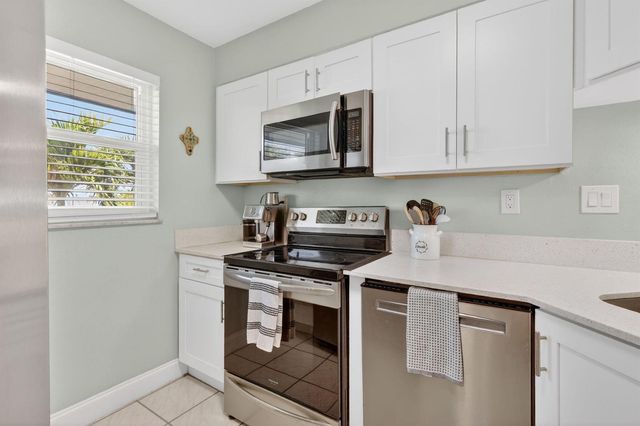 1176 Bayshore Drive 205, Fort Pierce, FL 34949