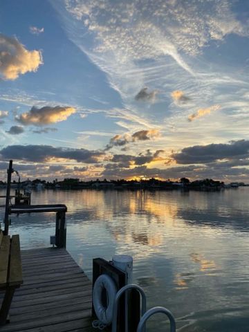 1176 Bayshore Drive 205, Fort Pierce, FL 34949