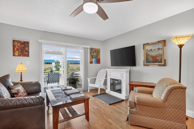 1176 Bayshore Drive 205, Fort Pierce, FL 34949