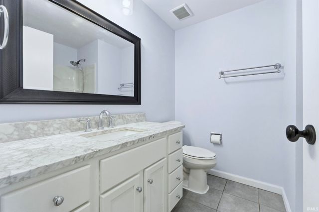 4216 Hickory Ridge Drive, Woodburn, IN 46797