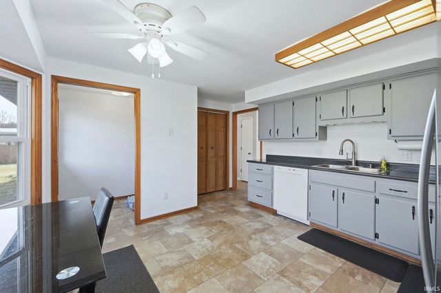 4216 Hickory Ridge Drive, Woodburn, IN 46797