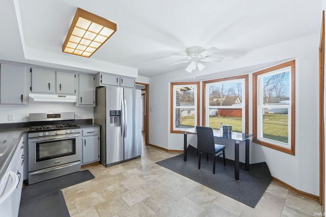 4216 Hickory Ridge Drive, Woodburn, IN 46797