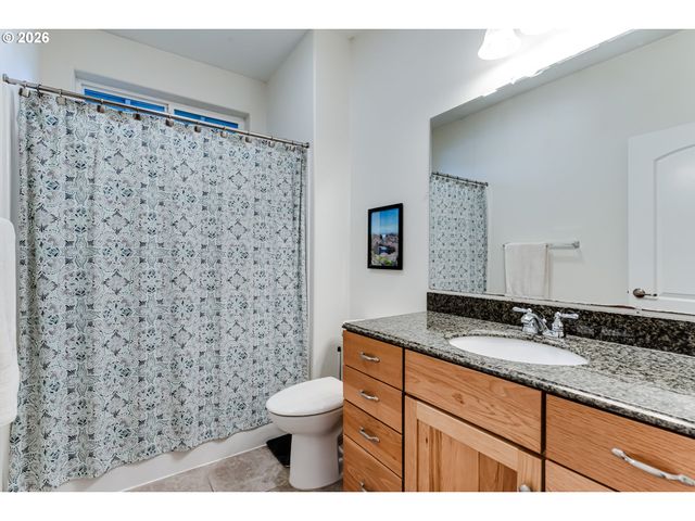 4054 ALDER St, Eugene, OR 97405