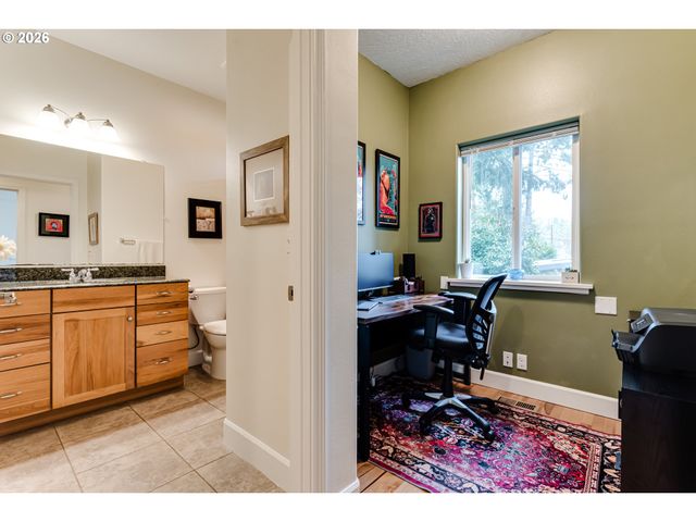 4054 ALDER St, Eugene, OR 97405