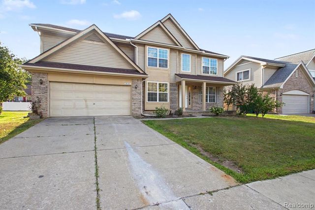 19144 Red Oak Lane, Brownstown, MI 48193