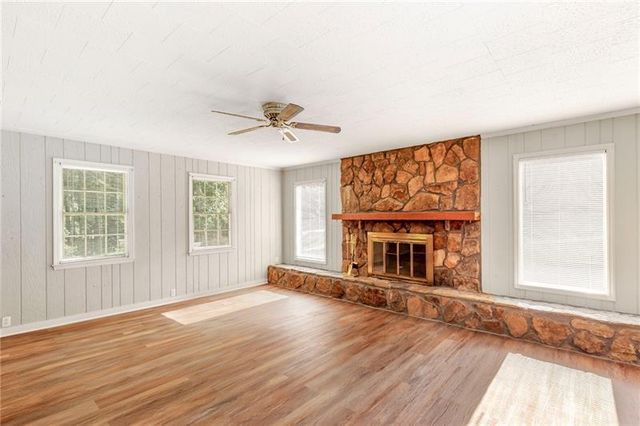 5115 Mclain Drive NW, Acworth, GA 30101