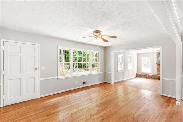 5115 Mclain Drive NW, Acworth, GA 30101