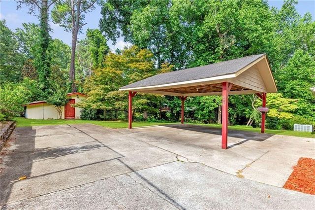 5115 Mclain Drive NW, Acworth, GA 30101