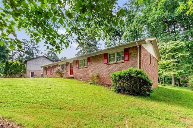 5115 Mclain Drive NW, Acworth, GA 30101