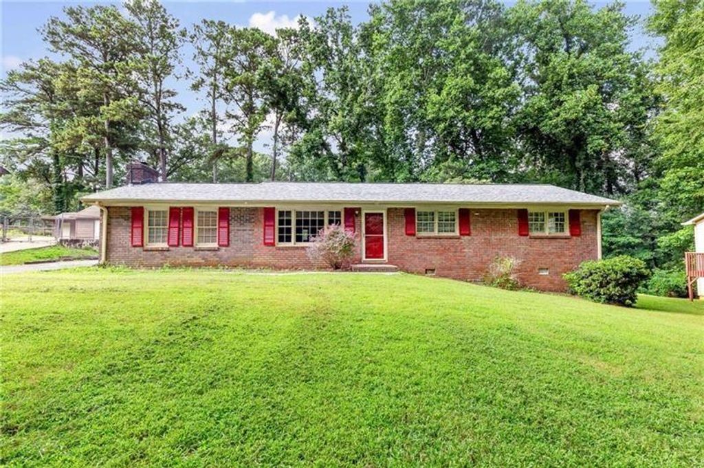 5115 Mclain Drive NW, Acworth, GA 30101