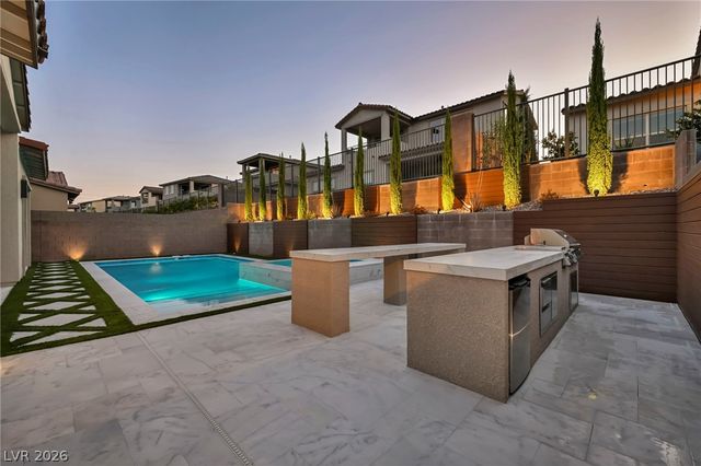 253 Robledo Street, Las Vegas, NV 89138