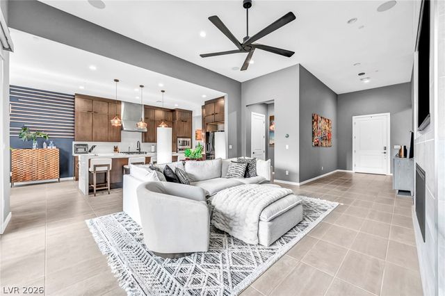 253 Robledo Street, Las Vegas, NV 89138