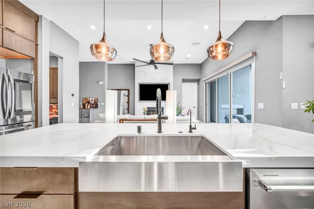 253 Robledo Street, Las Vegas, NV 89138