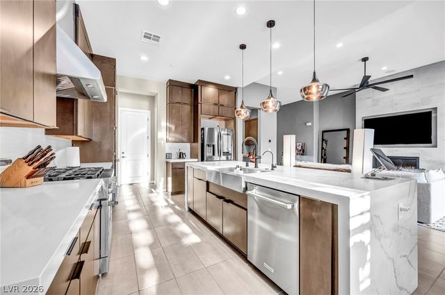 253 Robledo Street, Las Vegas, NV 89138