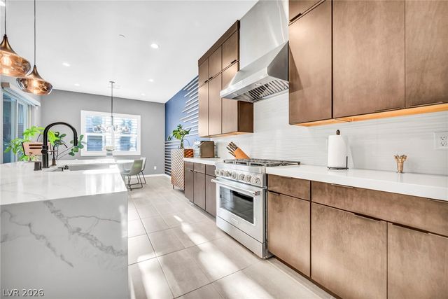 253 Robledo Street, Las Vegas, NV 89138