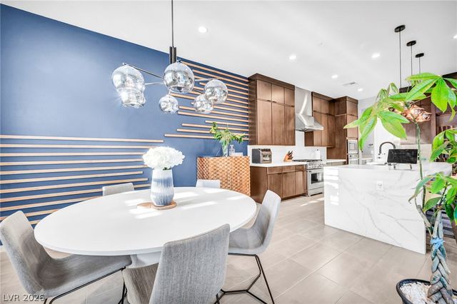 253 Robledo Street, Las Vegas, NV 89138