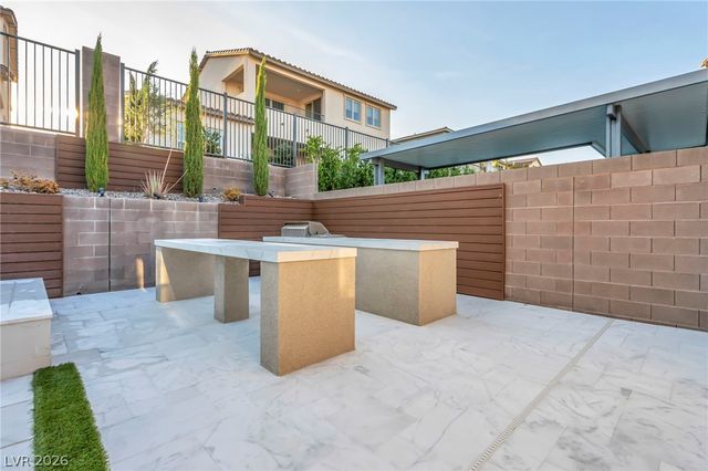 253 Robledo Street, Las Vegas, NV 89138