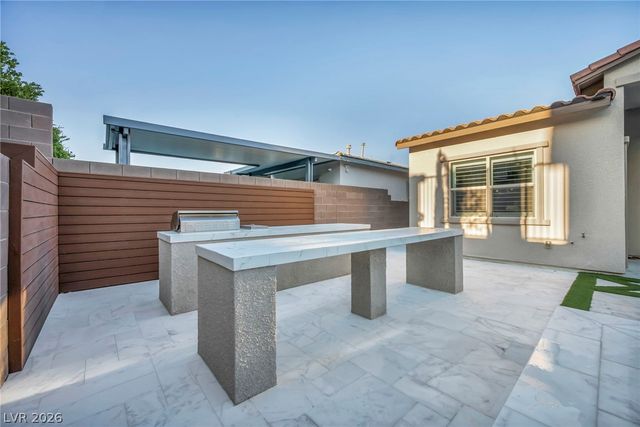 253 Robledo Street, Las Vegas, NV 89138