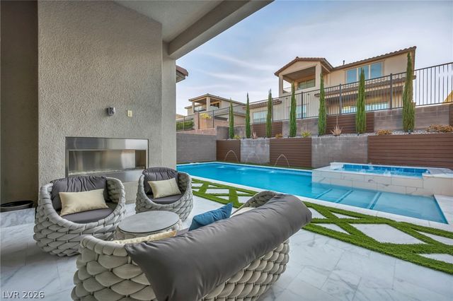253 Robledo Street, Las Vegas, NV 89138
