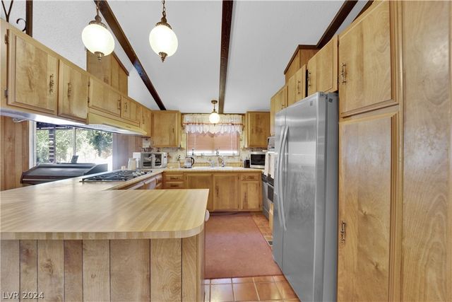 601 West Street, Pahrump, NV 89048